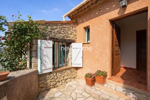 Casa di lusso a Saint-Paul-en-Forêt, Var