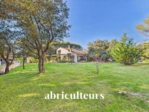 Luxury home in Rognes, Bouches-du-Rhône