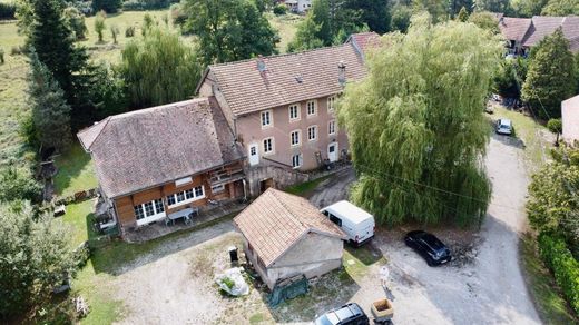 Demeure ou Maison de Campagne à Héricourt, Haute-Saône