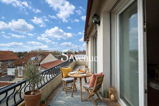 Piso / Apartamento en Saint-Maur-des-Fossés, Valle de Marne