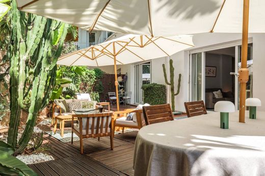 Apartment / Etagenwohnung in Nizza, Alpes-Maritimes