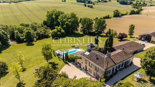 Luxury home in Lauzun, Lot-et-Garonne
