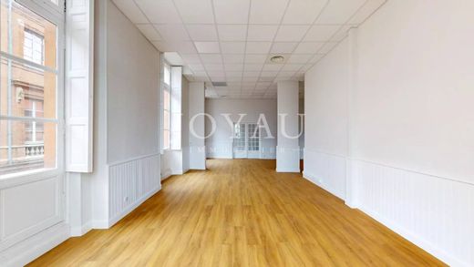 Office in Toulouse, Upper Garonne