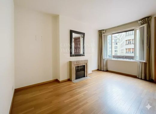 아파트 / La Muette, Auteuil, Porte Dauphine, Paris