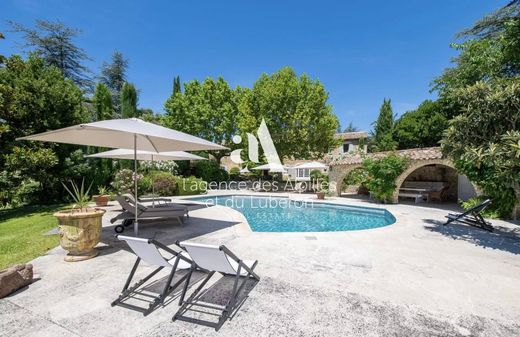 ﻣﻨﺰﻝ ﺭﻳﻔﻲ/ ﺑﻴﺖ ﻤﺰﺭﻋﺔ ﻓﻲ Gordes, Vaucluse