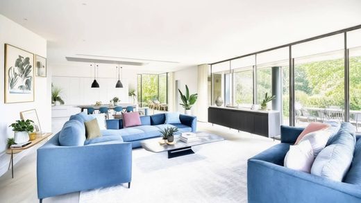 Luxury home in Rueil-Malmaison, Hauts-de-Seine