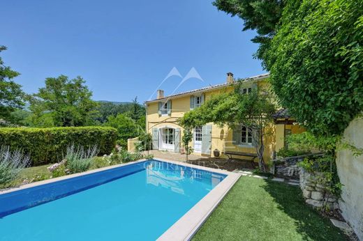Rural or Farmhouse in Cucuron, Vaucluse