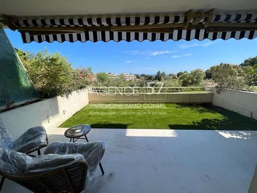 ‏דירה ב  קאן, Alpes-Maritimes