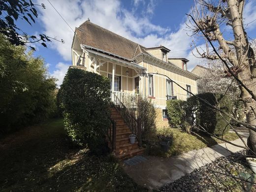 Maison de luxe à Chelles, Seine-et-Marne