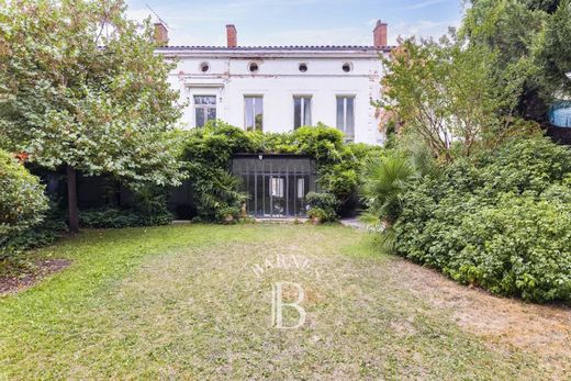 Villa a Tolosa, Alta Garonna