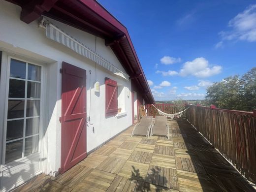 Appartement in Ahetze, Pyrénées-Atlantiques