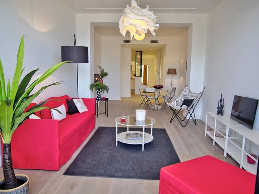 Apartment / Etagenwohnung in Nizza, Alpes-Maritimes