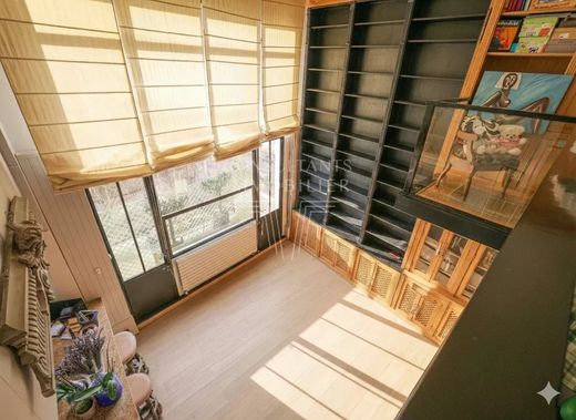 Apartment in La Muette, Auteuil, Porte Dauphine, Paris