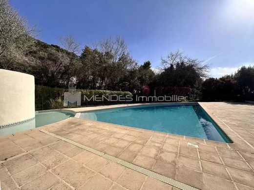 Apartment in Èze, Alpes-Maritimes