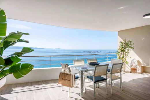 Apartment / Etagenwohnung in Ajaccio, Südkorsika