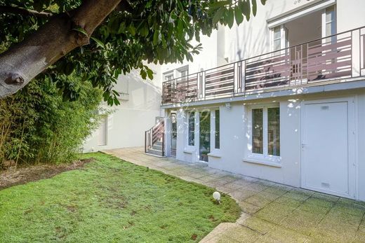 Daire Asnières-sur-Seine, Hauts-de-Seine