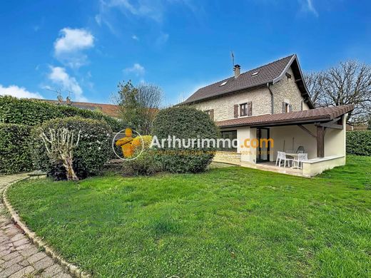 Luxury home in Optevoz, Isère