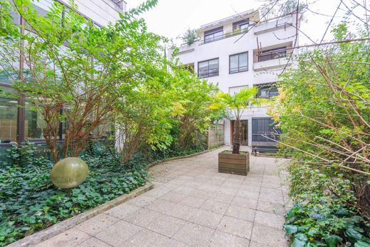 Apartment in Levallois-Perret, Hauts-de-Seine