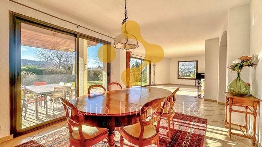 Villa in Présilly, Haute-Savoie