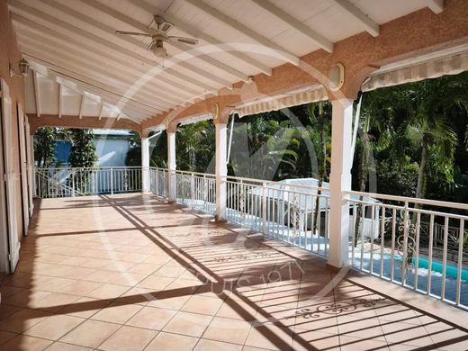 Villa in Baie-Mahault, Guadeloupe