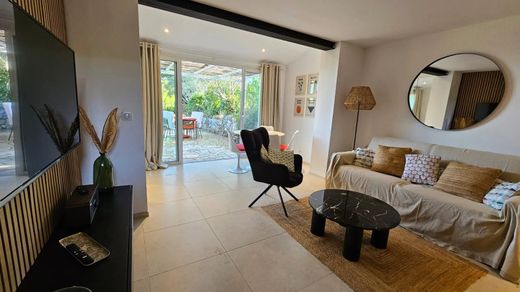 Apartment in Sainte-Maxime, Var