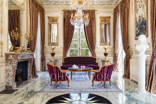 Luxury home in Le Vésinet, Yvelines