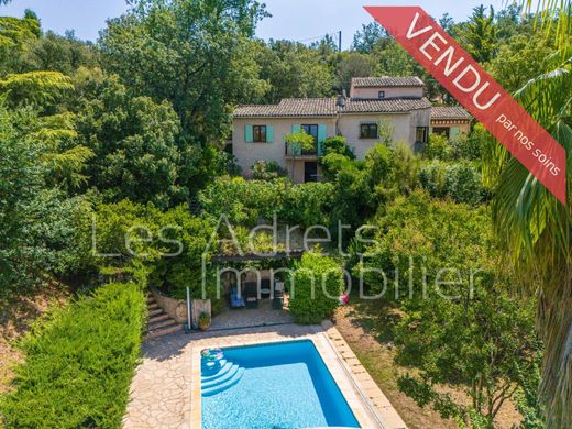Luxus-Haus in Les Adrets-de-l'Estérel, Var