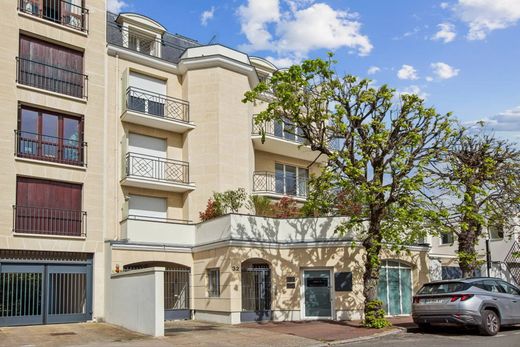 Apartment in Saint-Maur-des-Fossés, Val-de-Marne