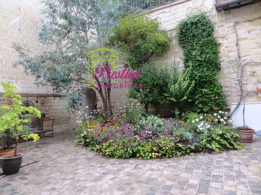 Πολυτελή κατοικία σε Le Mesnil-le-Roi, Yvelines