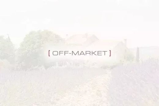 Rural or Farmhouse in Lourmarin, Vaucluse