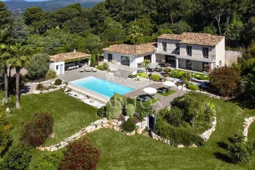 Villa in Roquefort-les-Pins, Alpes-Maritimes