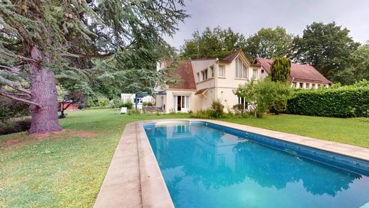 Casa di lusso a Dampierre-en-Yvelines, Yvelines