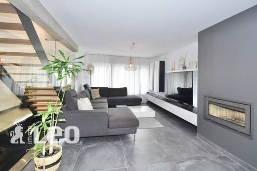 Luxury home in Nothum, Lac de la Haute-Sûre