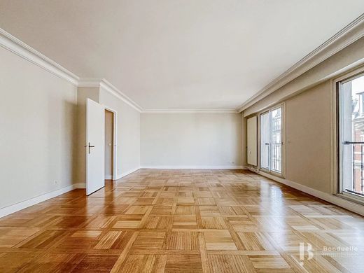 Apartment in Monceau, Courcelles, Ternes, Paris