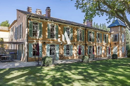 Luxus-Haus in Arles, Bouches-du-Rhône