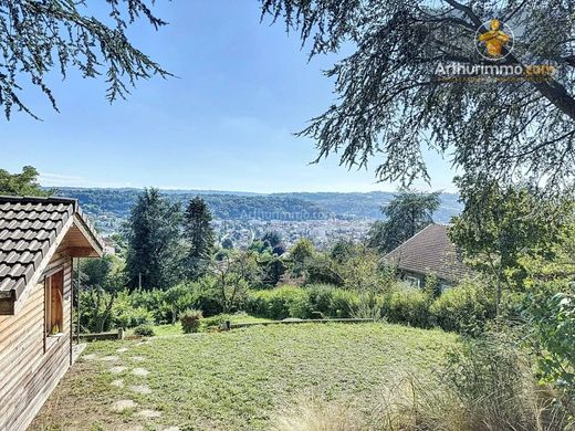 Casa de lujo en Bourgoin-Jallieu, Isere