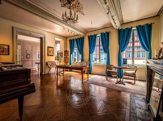 Luxury home in Pont-l'Évêque, Calvados