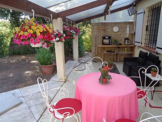 Luxury home in Flassans-sur-Issole, Var