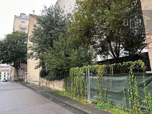 Casa di lusso a Vichy, Allier