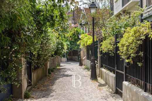 Daire Buttes-Chaumont, Villette, Bas Belleville, Paris