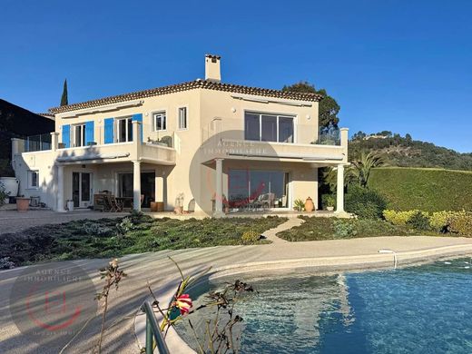 Βίλα σε Les Adrets-de-l'Estérel, Var
