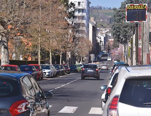 아파트 / Aurillac, Cantal