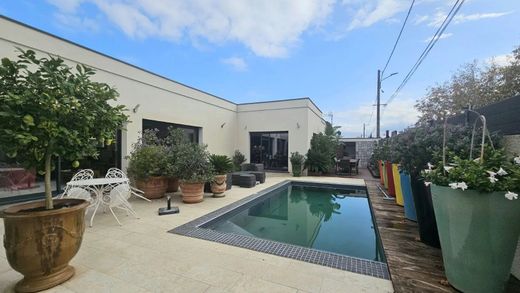 Luxury home in Ornaisons, Aude