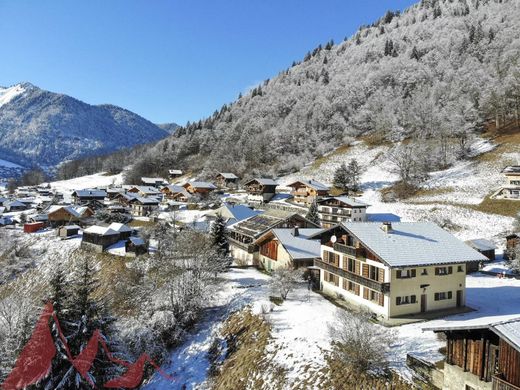 Chalet a Montriond, Alta Savoia