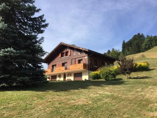 Chalet in Saint-Nicolas-la-Chapelle, Savoy