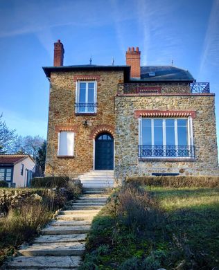 Luxury home in Dampierre-en-Yvelines, Yvelines
