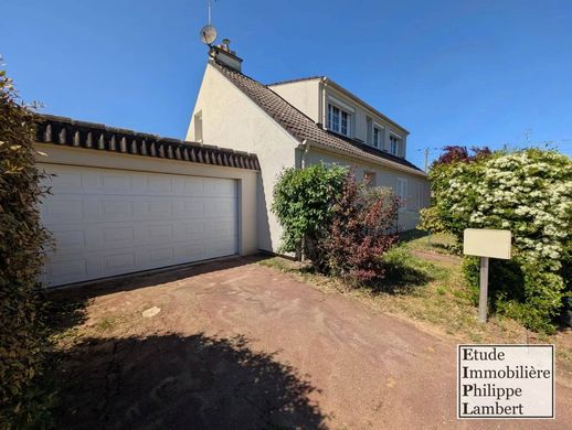Luxury home in Bois-le-Roi, Seine-et-Marne