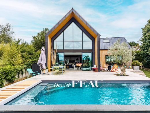 Luxury home in Gambais, Yvelines