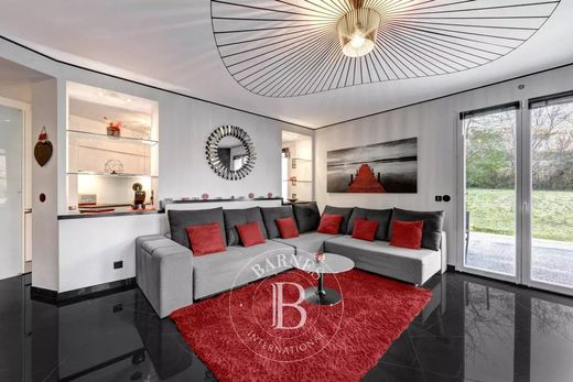 Apartment in Divonne-les-Bains, Ain