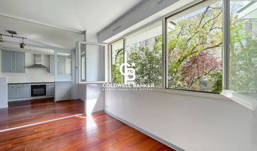 Appartement in Buttes-Chaumont, Villette, Bas Belleville, Paris